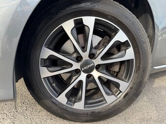 Mercedes E 220 d 4M K LED 2xEl.sed 360° CZ 1.majitel - 20