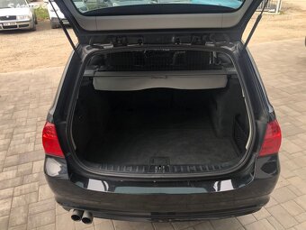 BMW E91 330xd LCI - 20