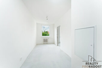 Prodej bytu 3+1, 74 m², Praha 8 - Troja, ulice Mazurská - 20