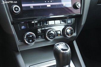 Škoda Octavia Combi 1.6TDi DSG 85KW NAVI 98.000KM - 20