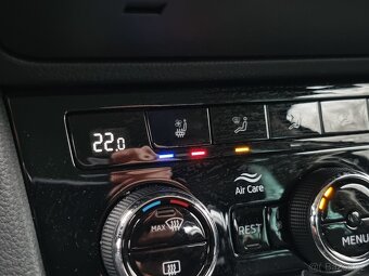 ŠKODA Superb 2.0TDI 110kW DSG Combi Style Extra Záruka 5let - 20