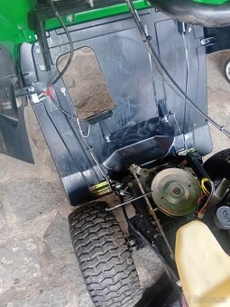 Prodám zahradní traktor John Deere - 20