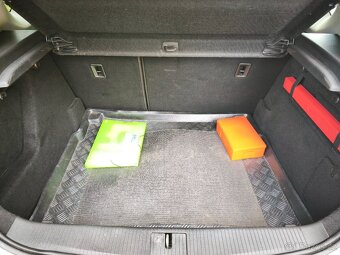 OPEL ASTRA 1.6 BENZÍN, ROK 2010, NAJETO 118.700 KM - 20