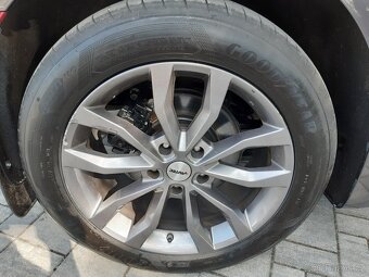 Chrysler Pacifica 3,6L V6, 7míst, kůže, kamera, tažné, LPG - 20