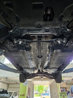 Volvo V70 2,0D4 120kW 5-tivalec 134000km - 20