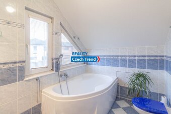 Prodej  rodinného domu 5 + kk, 144 m2 - Olomouc - Neředín - 20