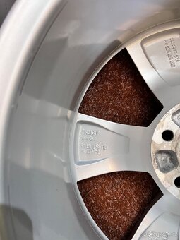 5x112 R17 Originál alu Škoda Yeti - ET 45 - 20