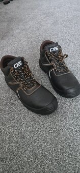 Prodám více párů bot NOVÉ - 20