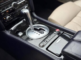 Bentley Continental GT 6.0 W12 YOUNGTIMER z roku 2004 - 20