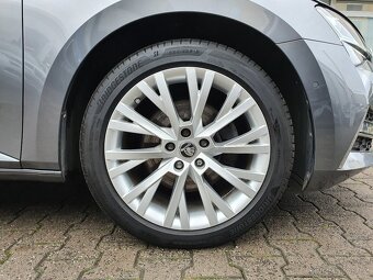 Škoda Superb 3 iV Combi 1.4 TSI 160kW DSG - záruka Autodraft - 20