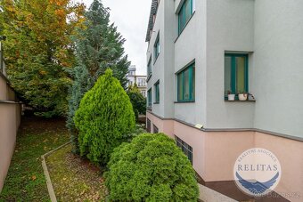 Prodej bytu 3+kk 98 m² s garáží - 20