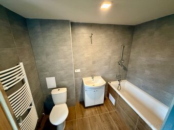 Činžovní dům po kompletní rekonstrukci - 20