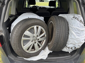 TOURAN 1.5TSI 110kW DSG HIGHLINE 2x KOLA KOUP. V ČR ODP. DPH - 20