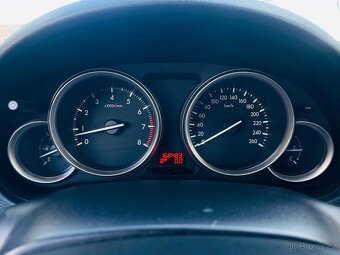 Mazda 6 2.0i BENZÍN 114KW MANUÁL VÝHŘEV SENZORY TAŽNÉ - 20