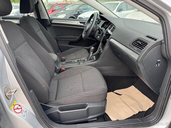 Volkswagen Golf 1.6 TDi 85KW Manuál Park.senzory Navi. - 20