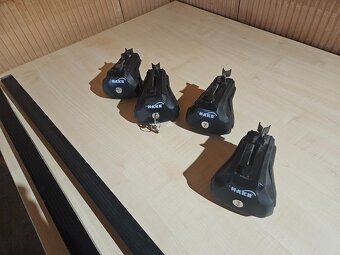 střešní nosič, zahrádka příčník Hakr na lyžiny (hagusy) - 20