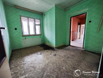 Prodej dvougeneračního RD s hospodářskými budovami v Makově  - 20
