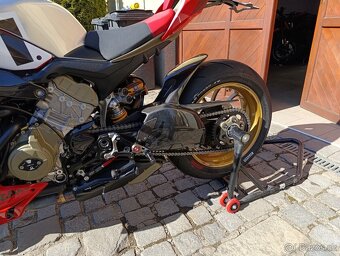 Ducati Streetfighter V4S speciale N°5 - 20