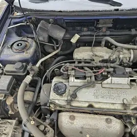 Mitsubishi Carisma 2003 - 20
