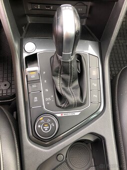Volkswagen Tiguan 2.0TDI DSG 4MOTION R-Line 140KW Navigace - 20
