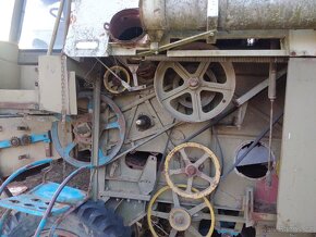 DÍLY KOMBAJN E 516 - 20