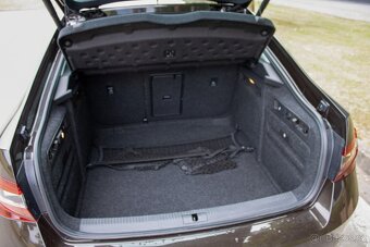 Škoda Superb 2.0 TDI 140kW /AJ NA SPLÁTKY/ - 20