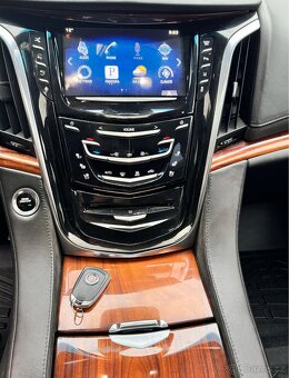 2015 Cadillac Escalade ESV long 6.2l - 20