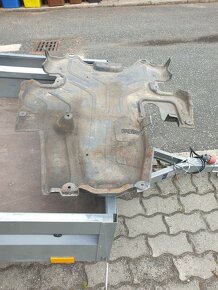 W124 pp svetlo H4+H3 hella - 20