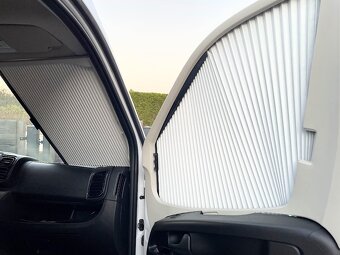 Komfortní obytný vůz pro 2 dospělé /+1 dítě/, solar - 20