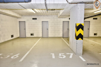 Pronájem bytu 2kk, terasa, předzahrádka, sklep, garážové stá - 20