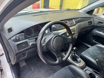 Mitsubishi Lancer Evo 9 - 20