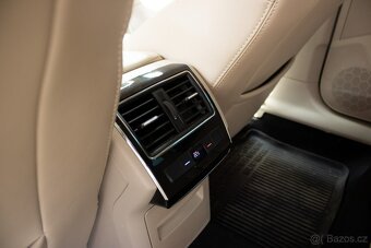 Škoda Superb Combi 2.0 TDI 140kw 4x4 DSG / AJ NA SPLÁTKY / - 20