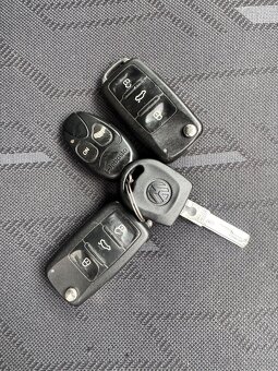 Volkswagen Transporter 2.0 TDI 9 Míst - 20