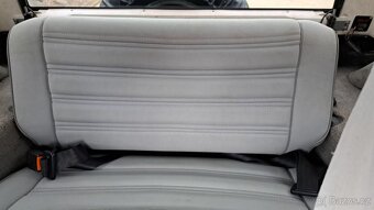 Jeep Wrangler YJ - 20