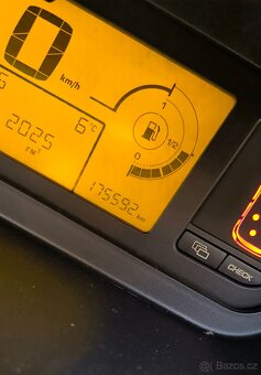 Citroen C4 grand Picasso 1.8 lpg 176000km. - 20