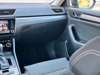 Škoda Superb 3 kombi 2.0 TDI 140kW DSG 4x4 Style, ČR - 20