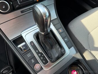 Volkswagen Passat 2.0 TDi 103Kw DSG - 20