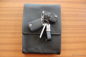 Volkswagen Golf 2.0 TDI, VIRTUAL, NAVIGACE, DPH - 20
