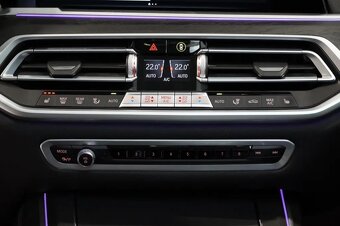 BMW X7, 40D,SOFTCLOSE,PANO,HUD,ČR,DPH - 20