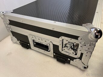 Nové kufry UDG - 20