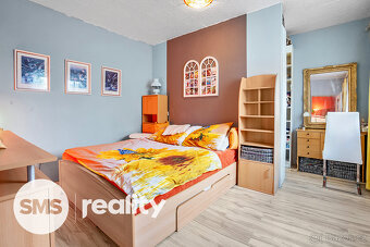 Prostorný rodinný dům 186 m², 2 bytové jednotky, zahrada, ba - 20