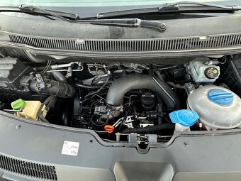 Volkswagen T5 Caravelle 2.0 tdi LONG 9 míst NAVI - 20