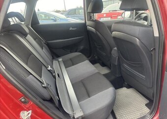 Hyundai i30 1,4 CVVT 1.MAJITEL ČR +ALU benzín manuál 80 kw - 20