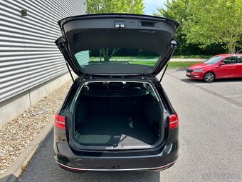 Volkswagen Passat Variant,  2.0 TDI HIGHLINE/ČR/1.MAJ/DPH - 20