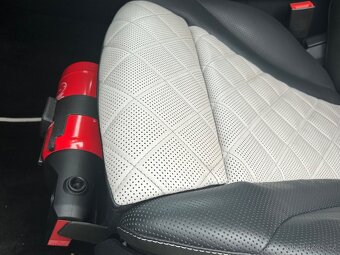 Mercedes GLC 220d 4M 9g 2016 ČR 1maj DPH VÝBAVA - 20