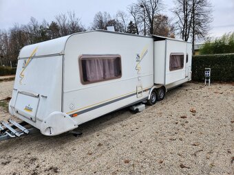 Unikátní prostorný karavan Kanus 750 s vysouvacím bokem - 20