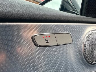 Mercedes-Benz Třídy E 220d 4MATIC/LED/WEBASTO/2020 - 20