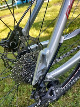 Horské kolo MRX 26" vel 18" - výbava pro náročnější jezdce - 20