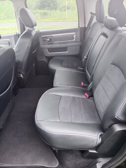 Dodge Ram Big Horn pěkný stav - 20