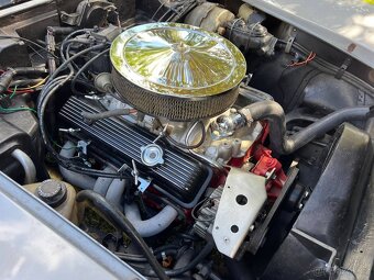 Chevrolet Corvette C3, 5.7 V8, 220 koní, manuál, kabriolet - 20